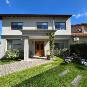 Venta casa en Hurlingham