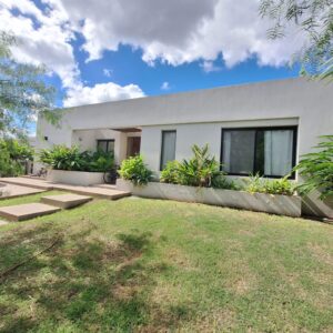 Venta casa en BCdo Bella Vista Chico
