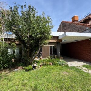 Venta casa en una planta en Bella Vista
